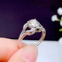 18K Gold-Plated 4-Prong Ring Setting For 6.5mm (1ct) Round Moissanite 925 Silver