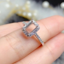 5*7mm Rectangle Prong Ring Setting White Gold Plated 925 Silver For Emerald