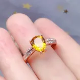 925 Sterling Silver Gold-Plated Ring Setting For 7x9mm Pear-Shaped Crystal/Diopside