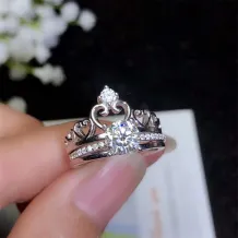 S925 18K Gold-Plated Crown-Style Ring Setting for 6.5x6.5mm (1ct) Round Moissanite