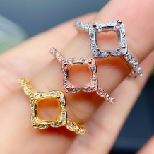 S925 Sterling Silver Ring Set with Cushion-Cut 6x6mm Red Blue Gemstones and Emerald